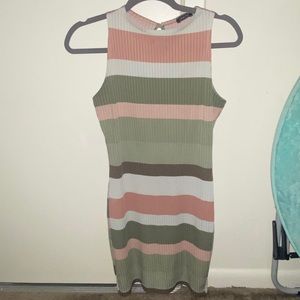High-neck color block bodycon dress